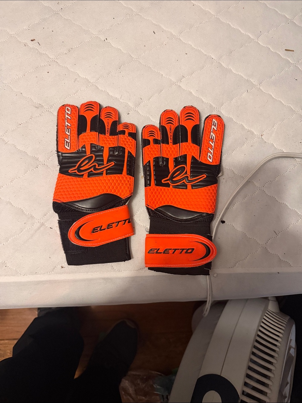 Elk Eletto Bright Orange and Black Goalkeeper Gloves